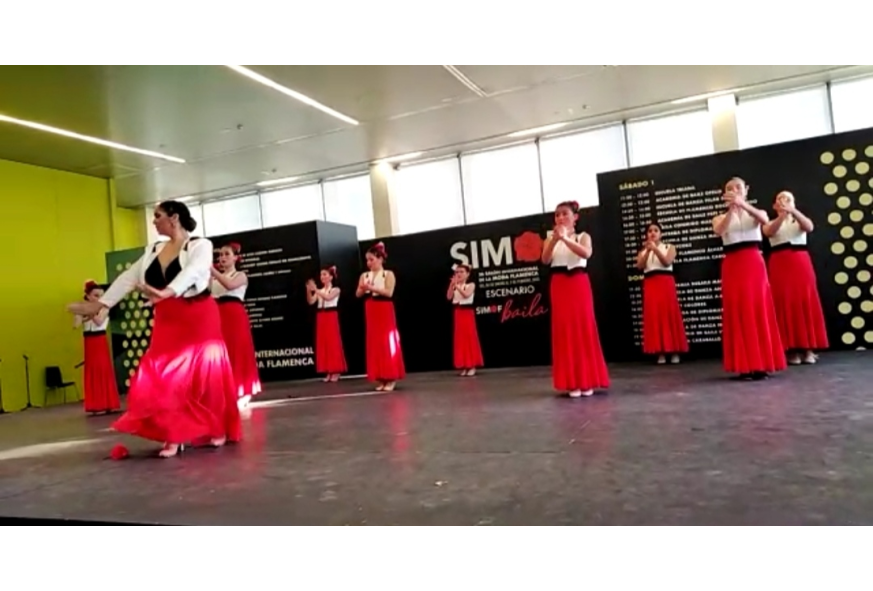 "Vestidas por Carmen la Castañuelera para Simof"