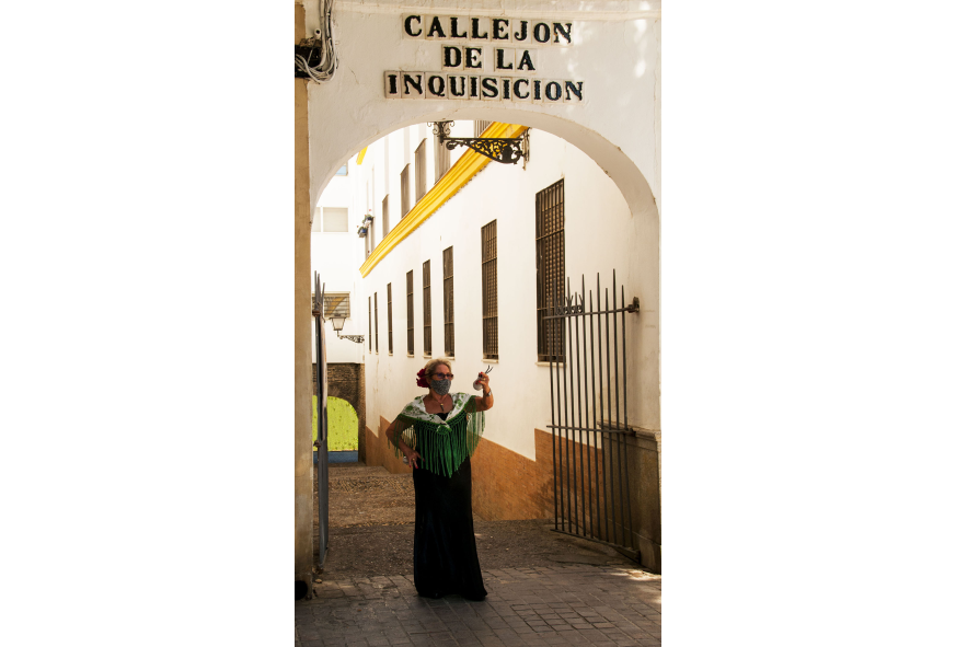 "En el Callejón de la Inquisición Suenan Castañuelas"