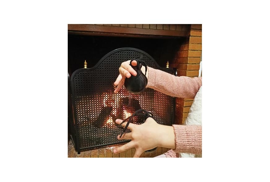 "Castañuelas a la luz de la Candela"