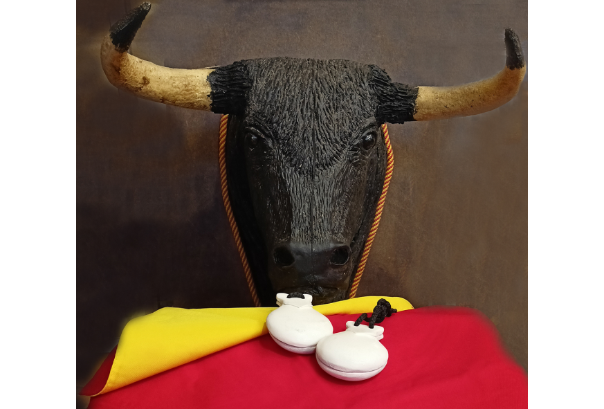 "Castañuelas y Toro"