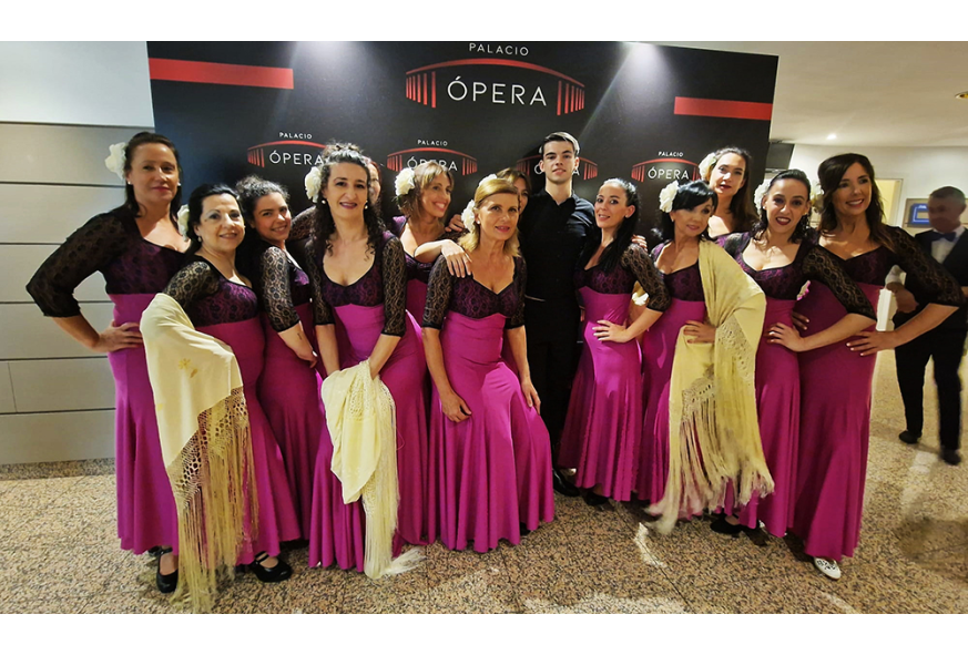 "Moda Flamenca, Accesorios y Castañuelas"